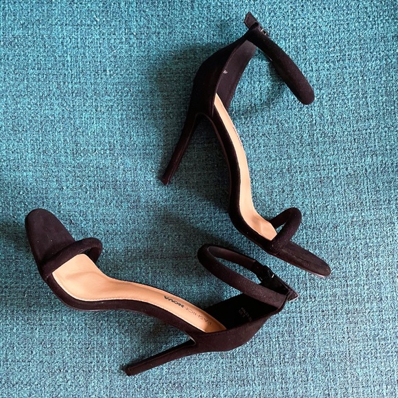 Fashion Nova Halsy Heel - Picture 3 of 6